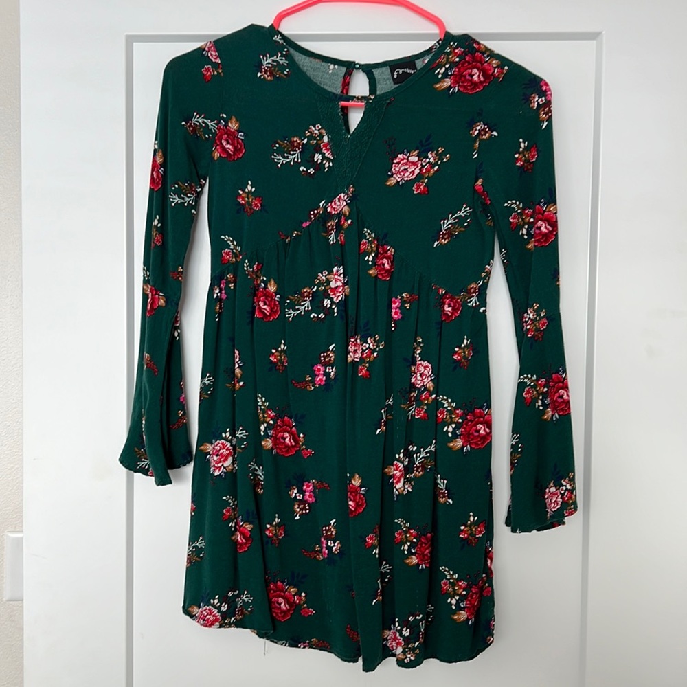 Art class girls bell sleeve dress